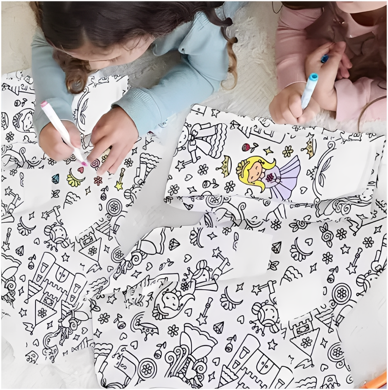 Pijama Coloritos + Kit com Canetinhas Laváveis de Brinde