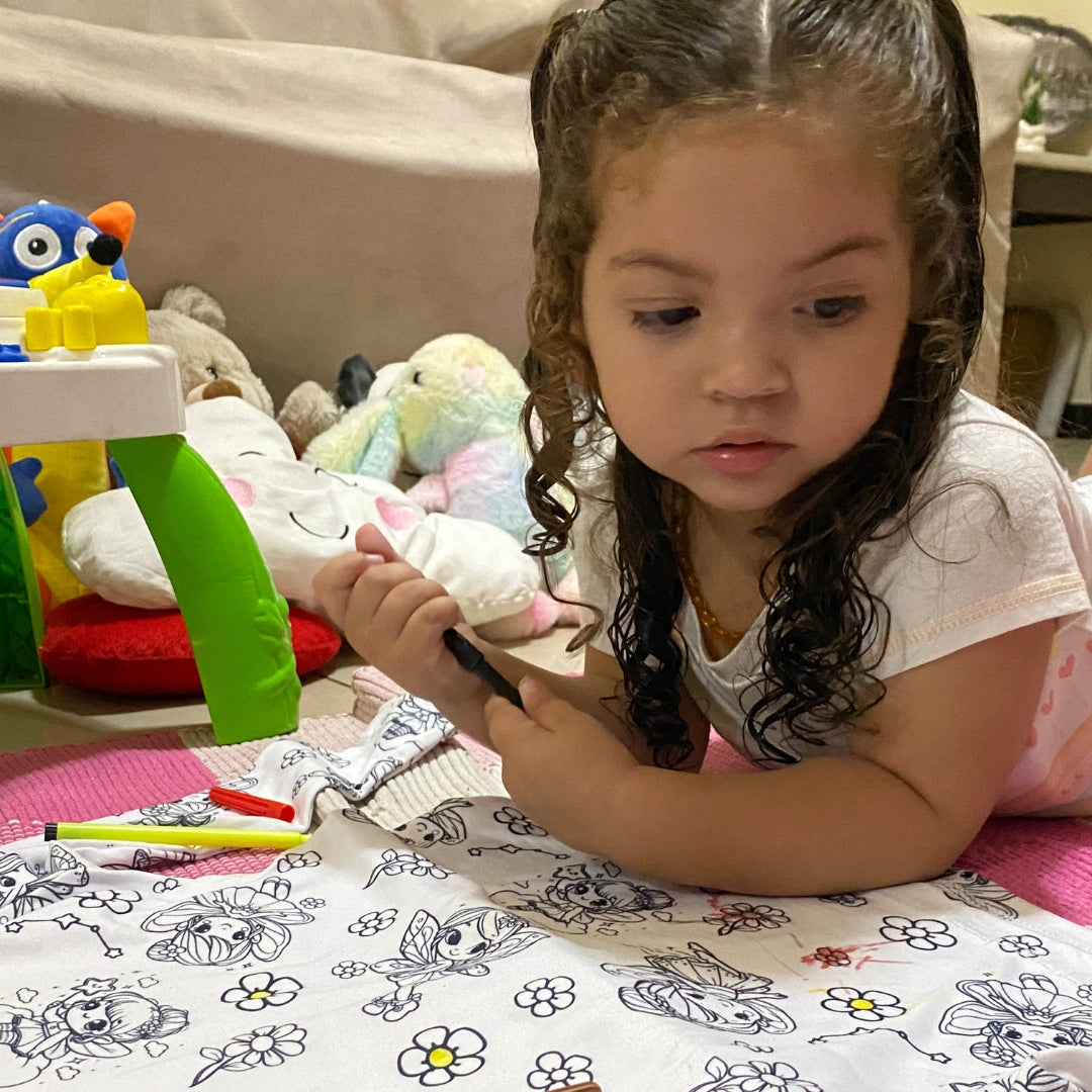 PIJAMA CRIATIVO COLORITOS + CANETINHAS LAVÁVEIS DE BRINDE