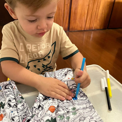 PIJAMA CRIATIVO COLORITOS + CANETINHAS LAVÁVEIS DE BRINDE