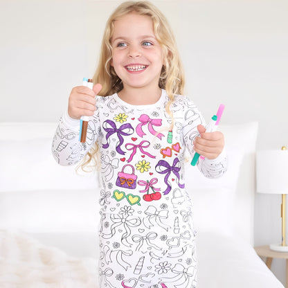 Pijama Coloritos + Kit com Canetinhas Laváveis de Brinde